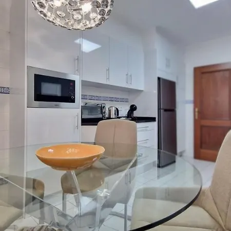 Seaside Ocean & Mountain View-2 Bedroom Lejlighed Câmara de Lobos