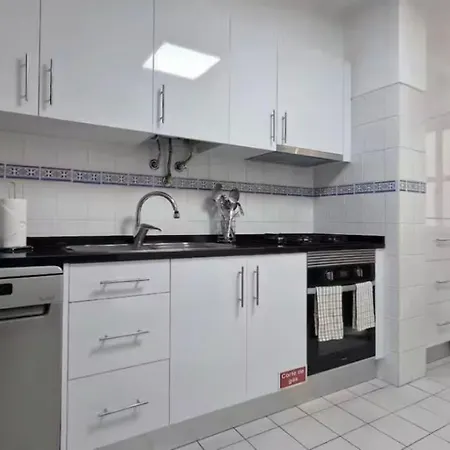 Apartment Ocean & Mountain Views-garage Parking-walk To Do Vigario *