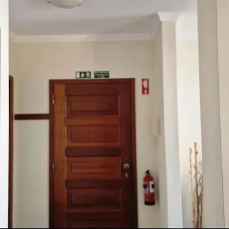 Apartment Ocean & Mountain Views-garage Parking-walk To Do Vigario