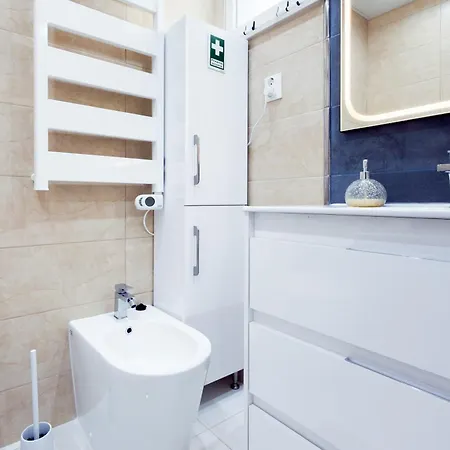 Seaside Orchid-Ocean & Mountain Views-Free Parking-Walk To Camara De Lobos Appartement Câmara de Lobos