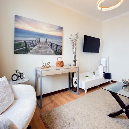 Seaside Orchid-Ocean & Mountain Views-Free Parking-Walk To Camara De Lobos * Câmara de Lobos